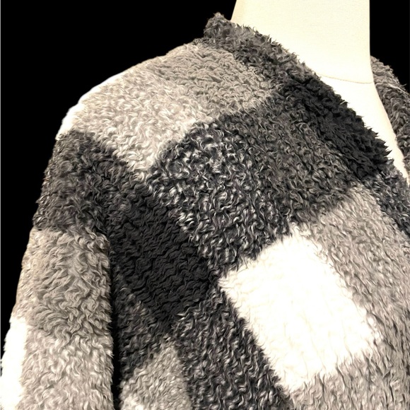 Berkshire OS Plaid Poncho NWOT - Picture 4 of 16